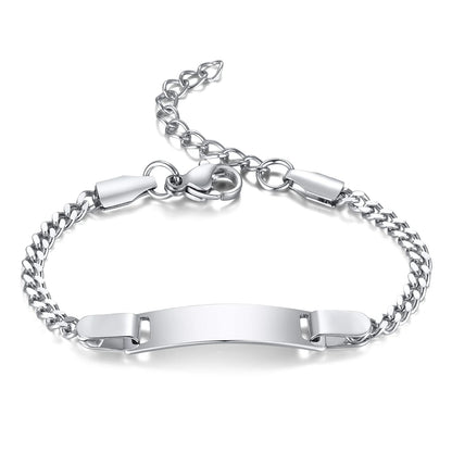 Personalized Heart Bracelet for Girls - Custom Engraved Stainless Steel Figaro Chain Link, Adjustable Gift for Any Occasion