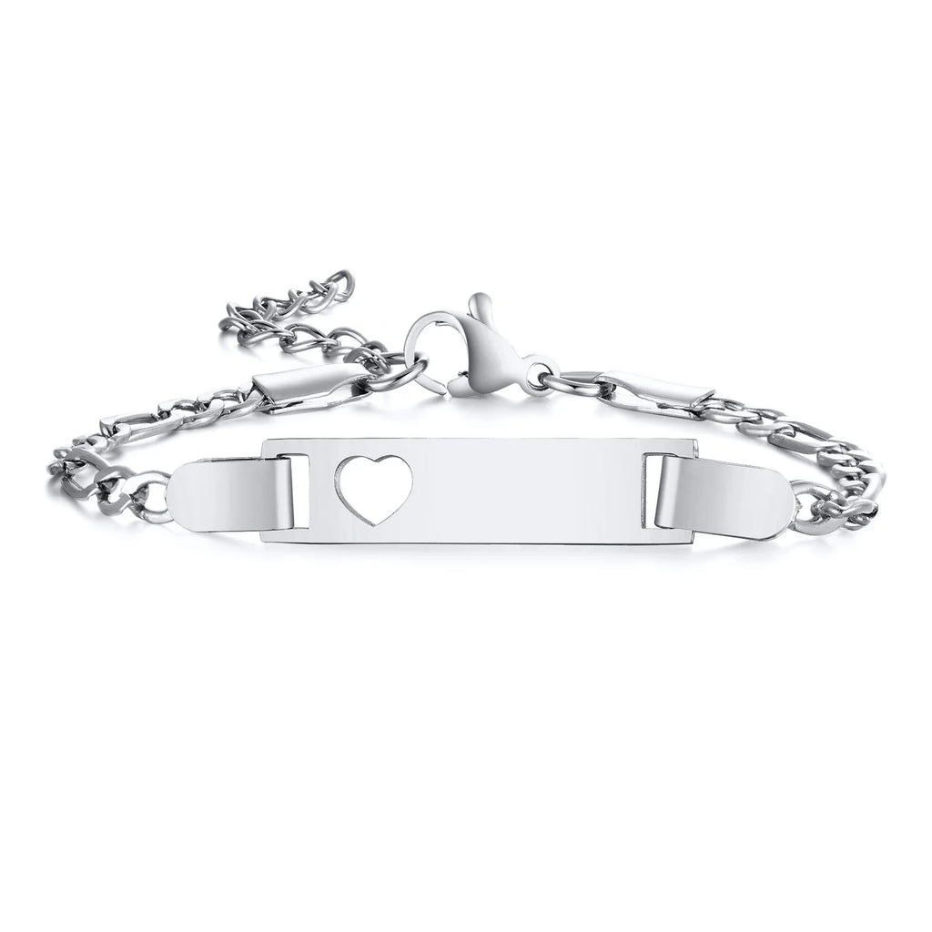 Personalized Heart Bracelet for Girls - Custom Engraved Stainless Steel Figaro Chain Link, Adjustable Gift for Any Occasion