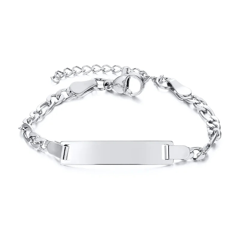 Personalized Heart Bracelet for Girls - Custom Engraved Stainless Steel Figaro Chain Link, Adjustable Gift for Any Occasion